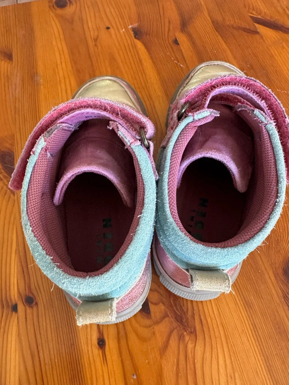 Mini Boden Metallic High top sneakers